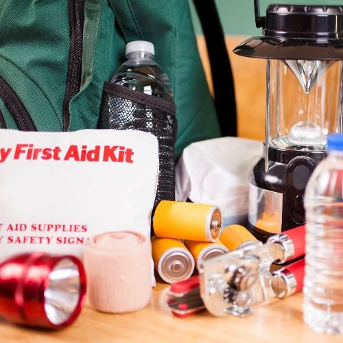 Emergency-preparedness-natural-disaster-supplies.-Water,-flashlight,-lantern,-batteries.-487398352_5