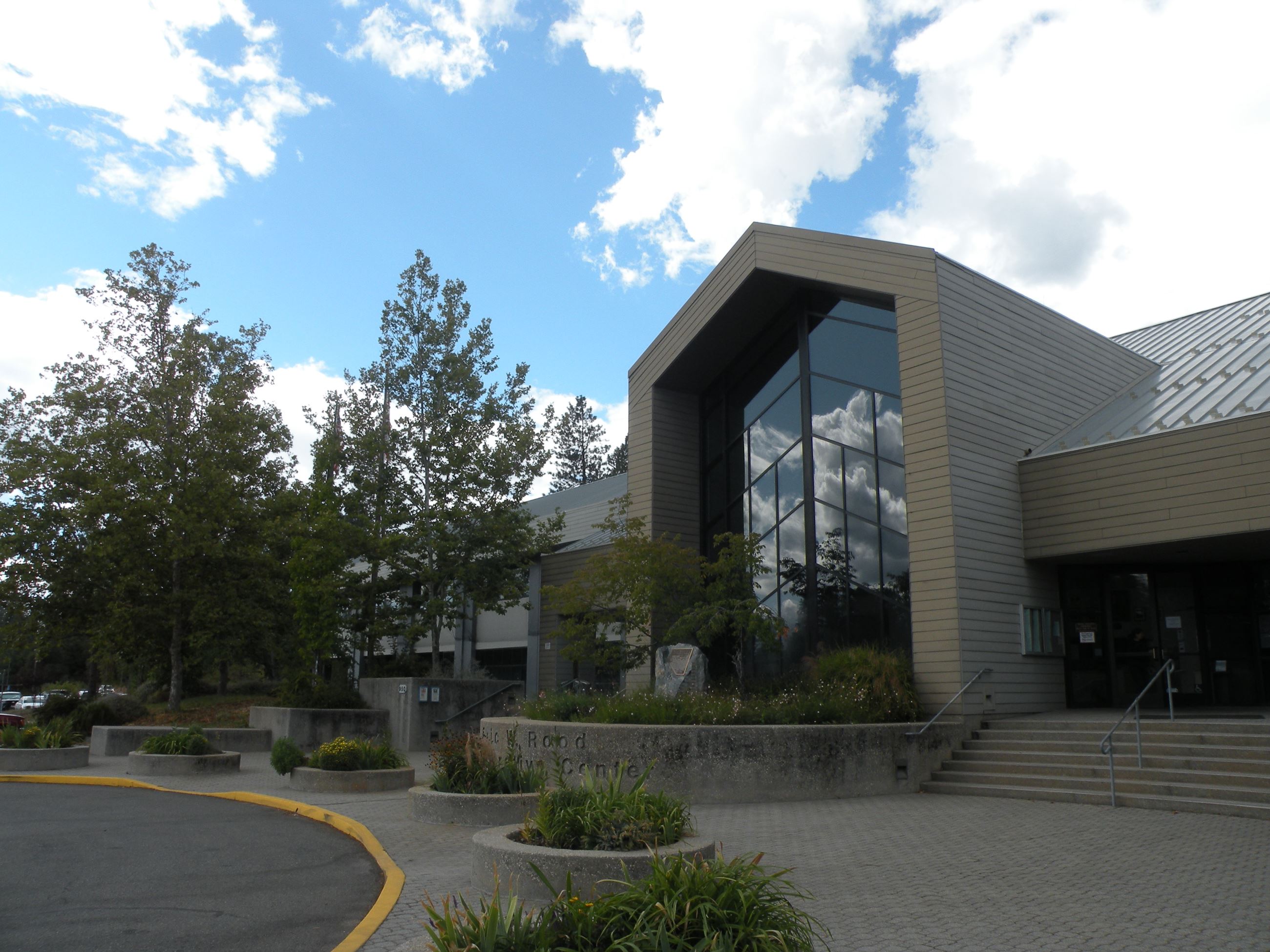 Rood Center Sept 001